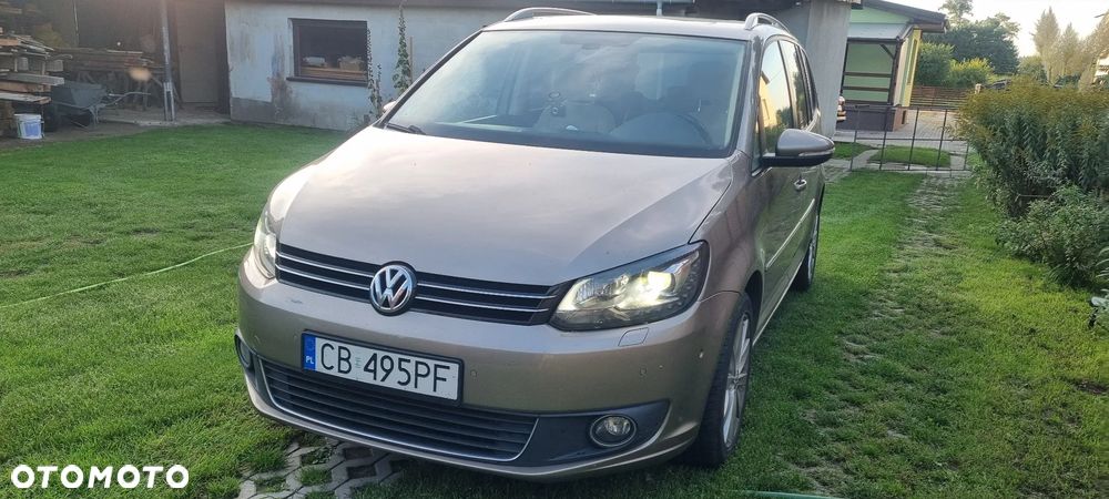 Volkswagen Touran 2.0 TDI DPF BlueMotion Technology DSG Highline - 9