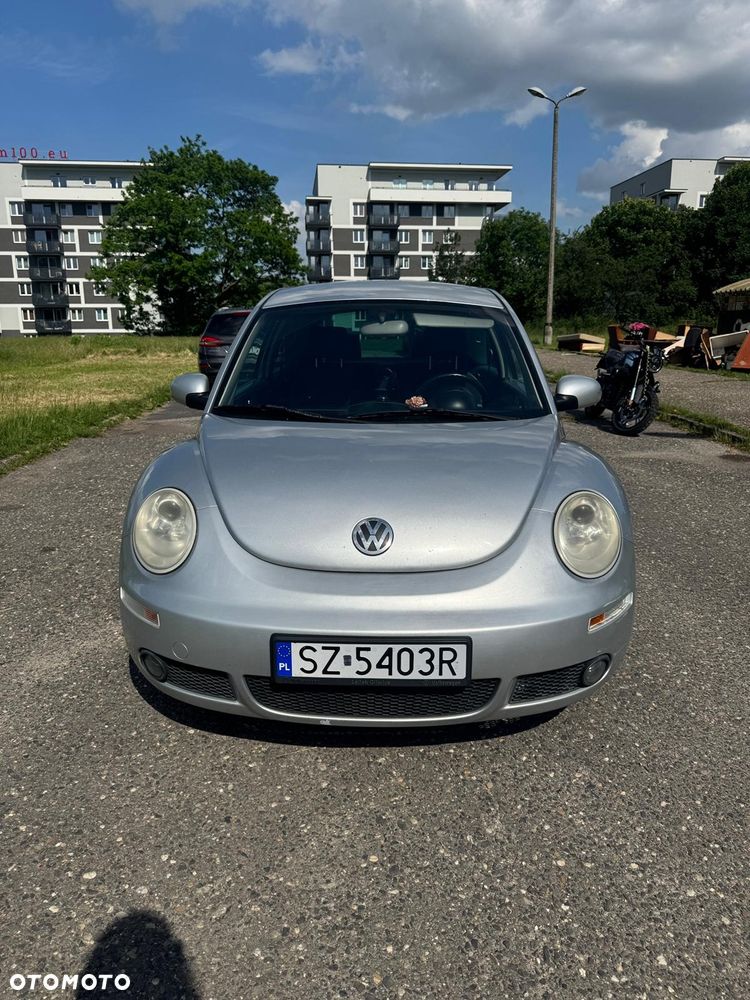 Volkswagen New Beetle - 8