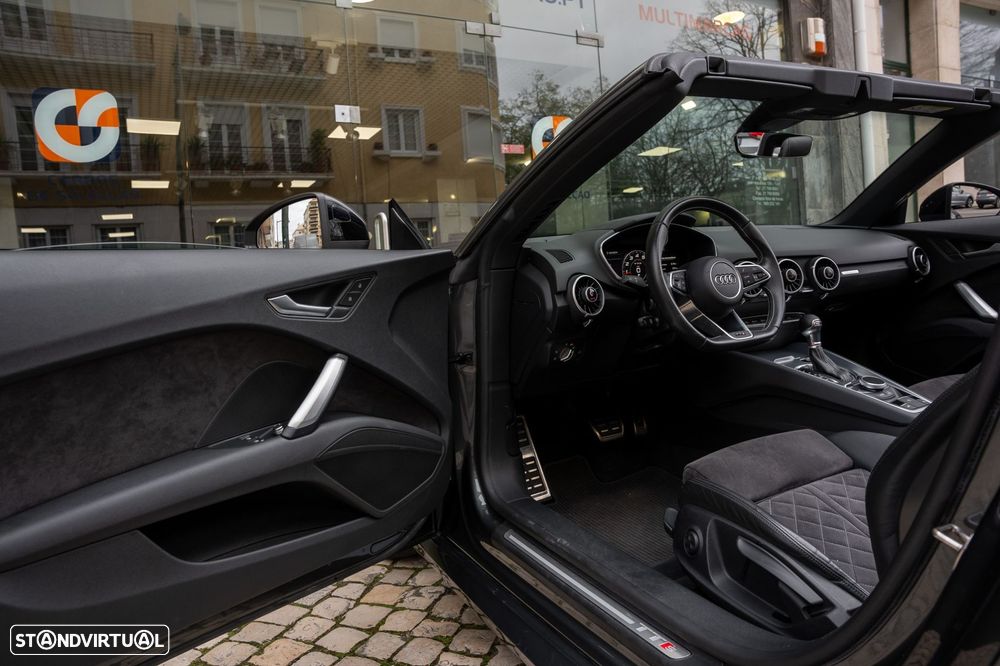 Audi TTS Roadster 2.0 TFSi quattro S Tronic - 27