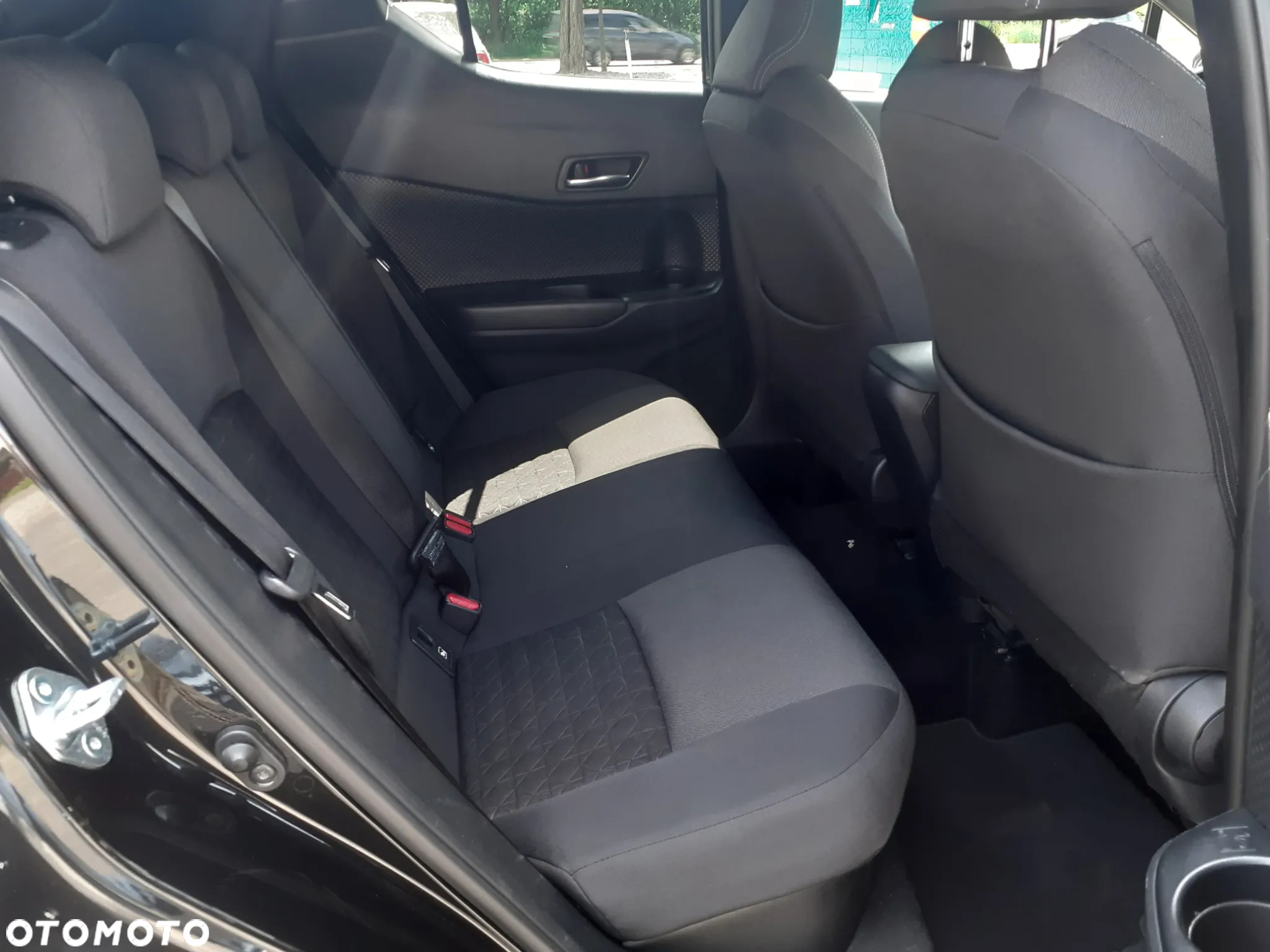 Toyota C-HR 2.0 Hybrid Style - 27