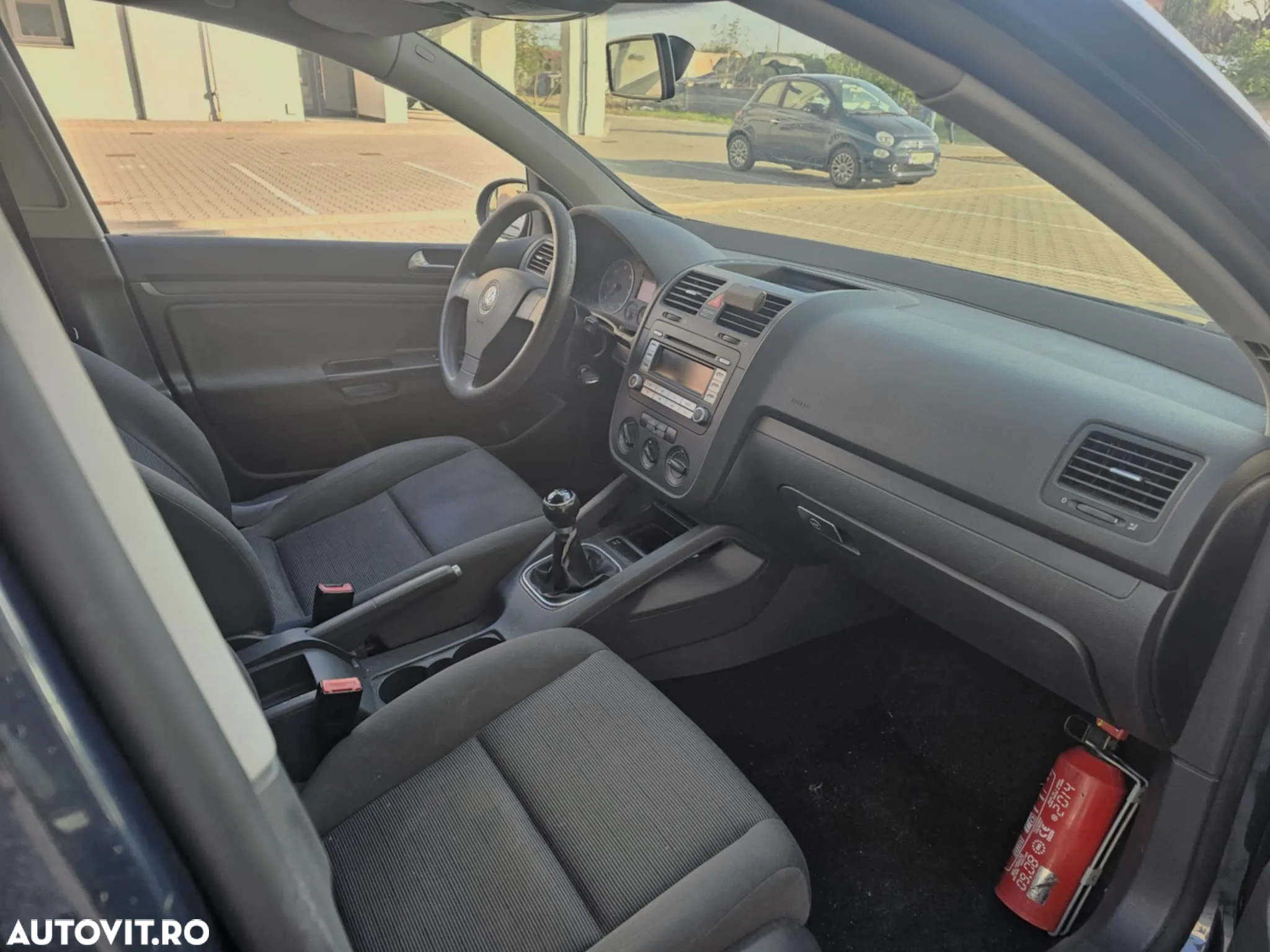 Volkswagen Golf 1.9 TDI DPF Comfortline - 11
