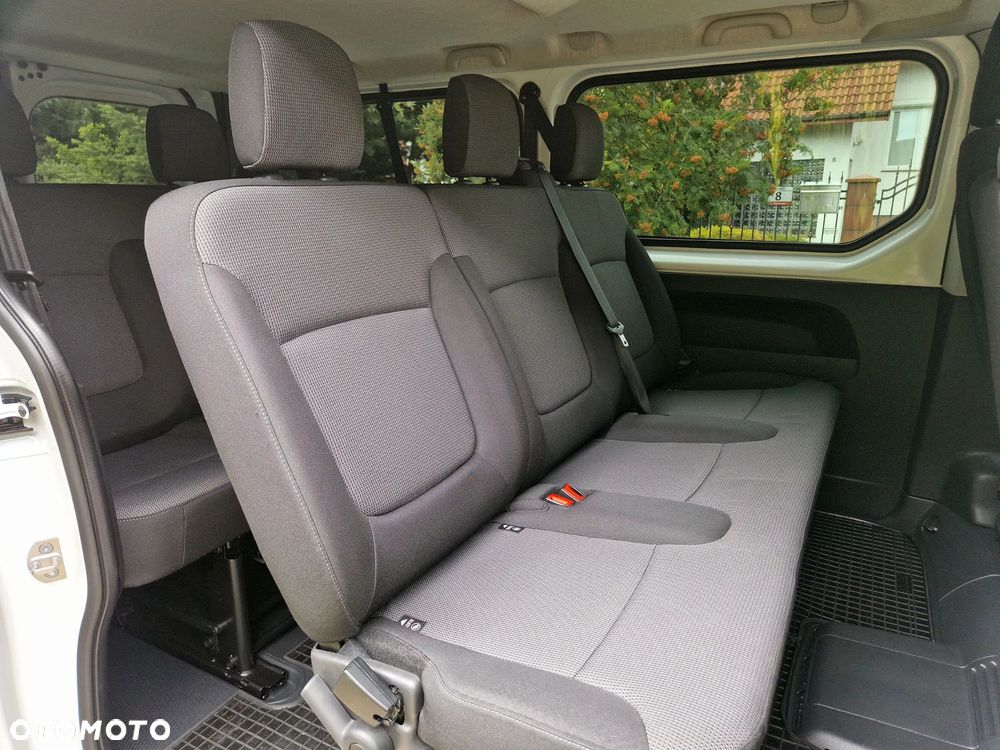 Renault Trafic 2.0 dCi - 29