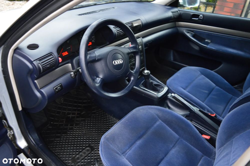 Audi A4 Limousine 1.8 - 10