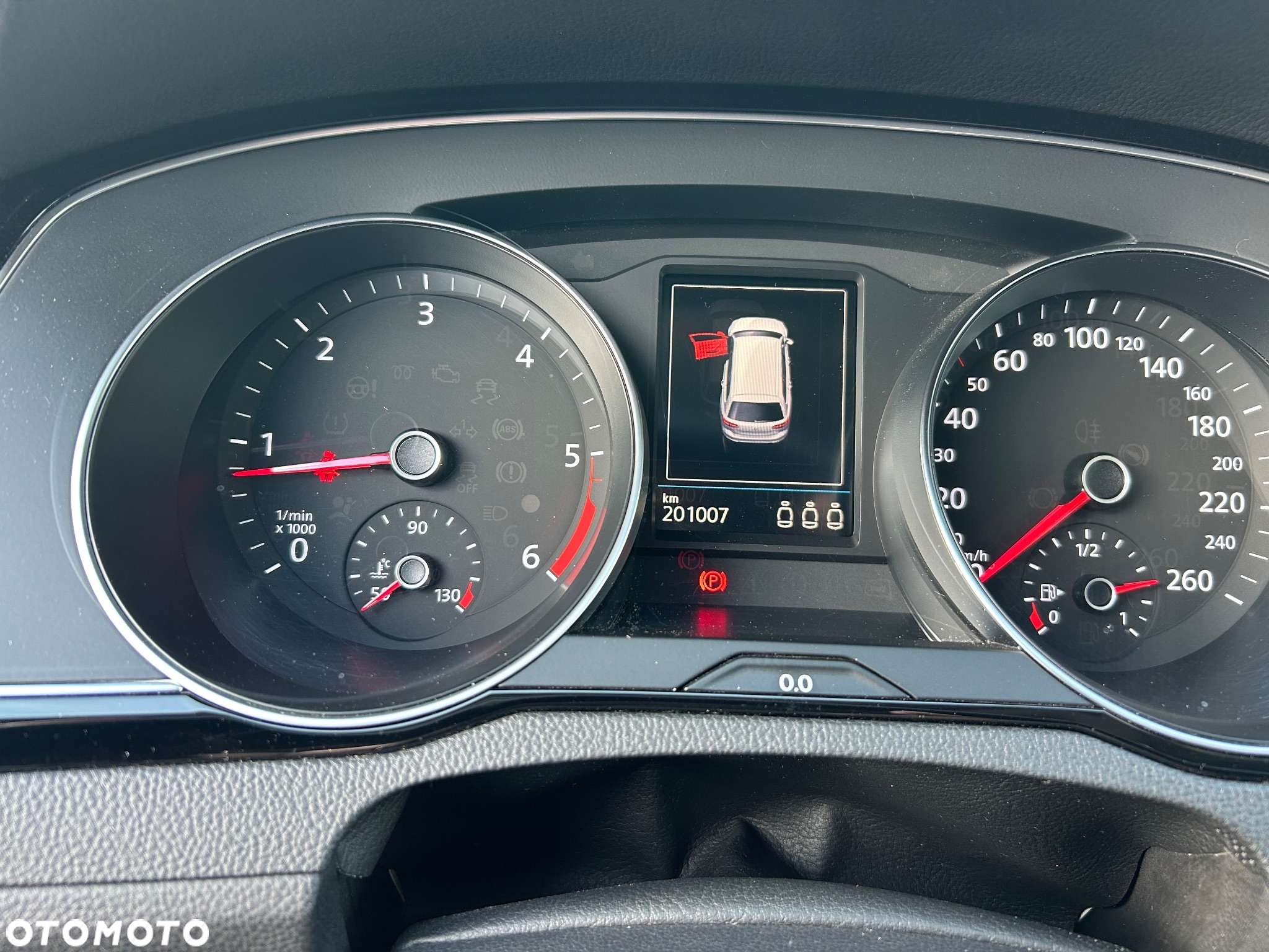 Volkswagen Passat 2.0 TDI BMT Highline DSG - 28