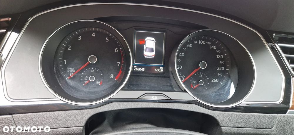 Volkswagen Passat 1.8 TSI BMT Highline DSG - 5