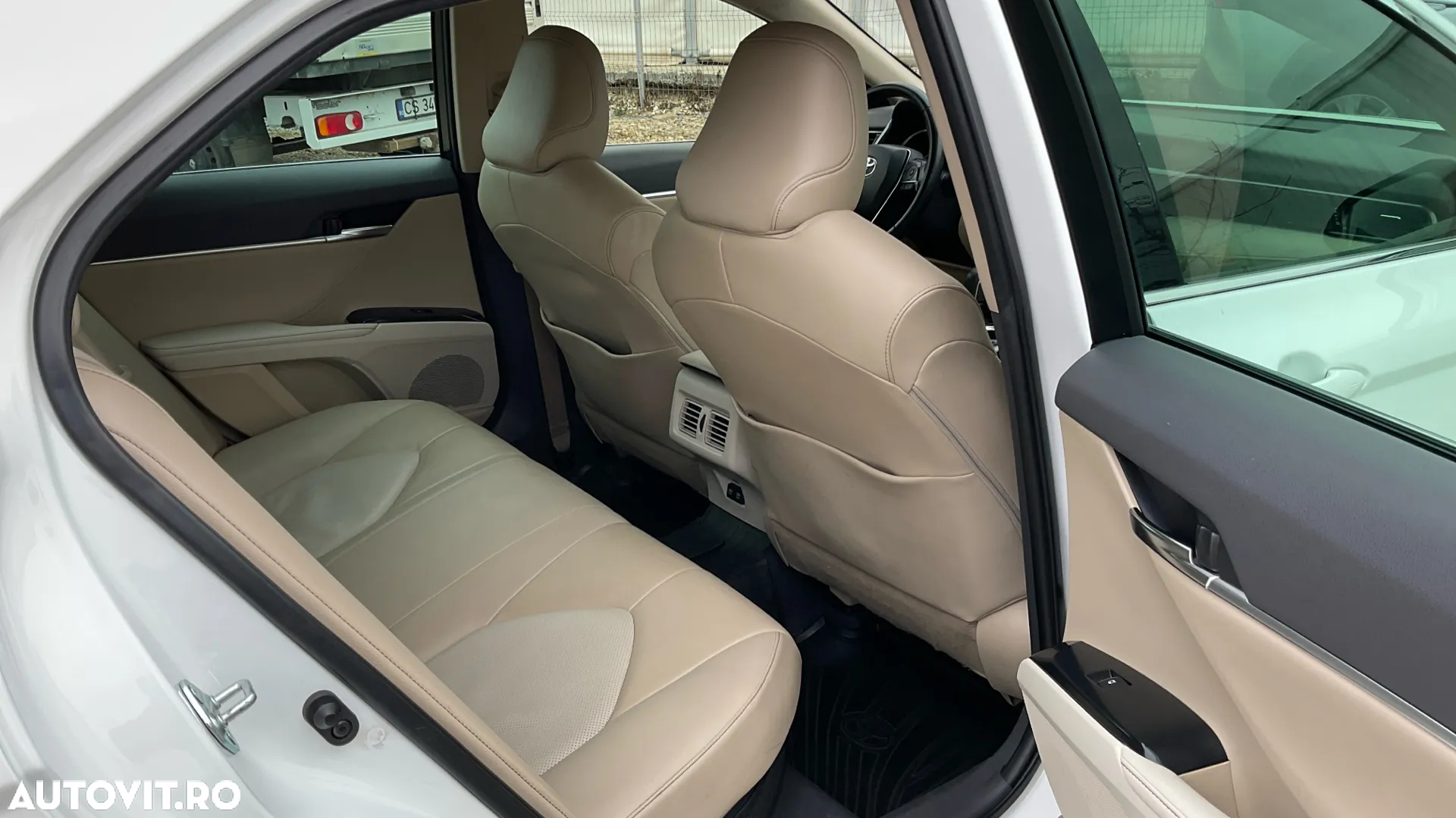 Toyota Camry 2.5 Hybrid Dynamic - 10