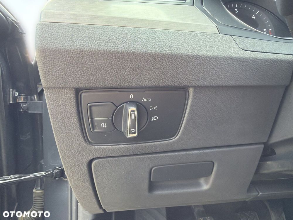 Volkswagen Passat - 23