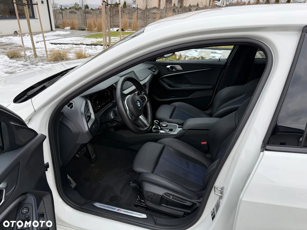 BMW Seria 1 118i M Sport - 16