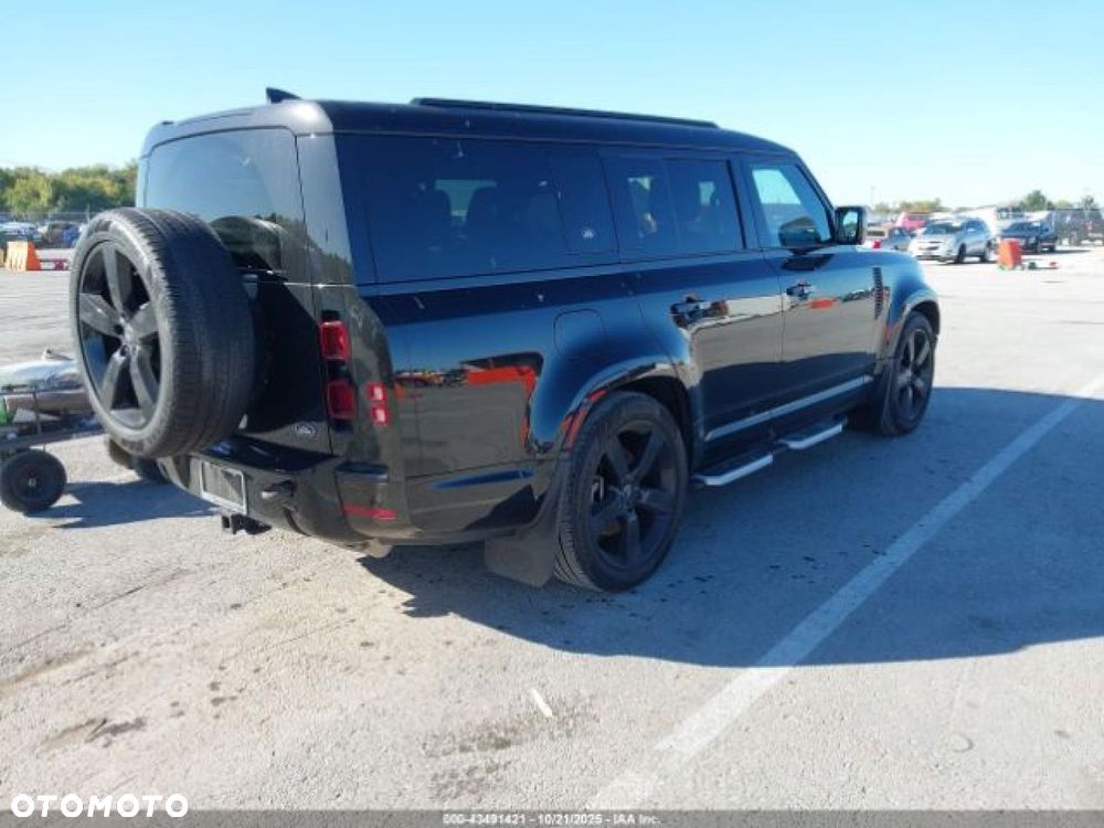 Land Rover Defender - 4