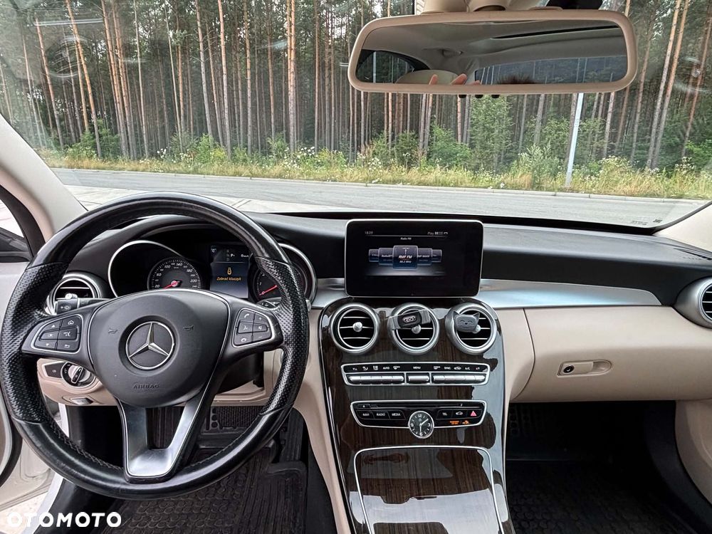 Mercedes-Benz Klasa C 300 7G-TRONIC - 27