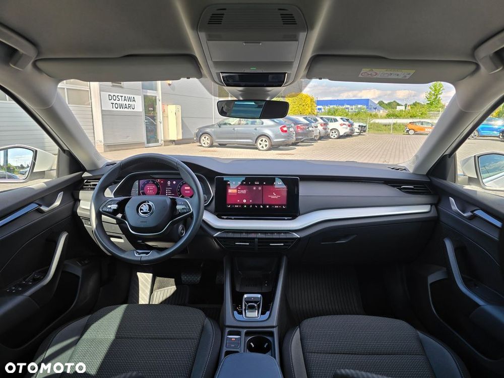 Skoda Octavia 1.5 TSI mHEV Selection DSG - 9