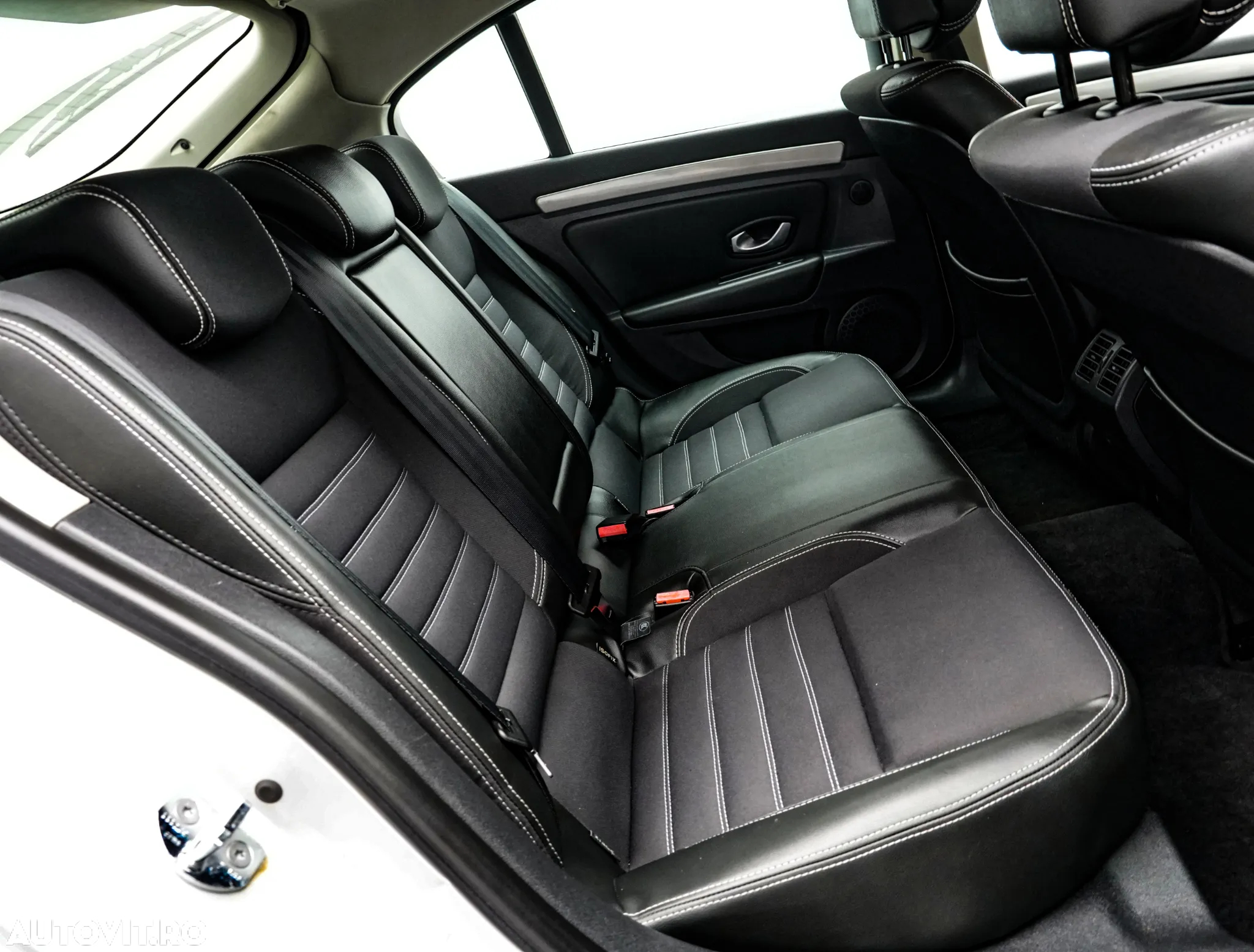 Renault Laguna Navi 2.0dCi Dynamique - 17