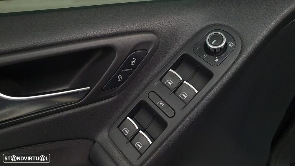 VW Golf 1.6 TDi Style - 27