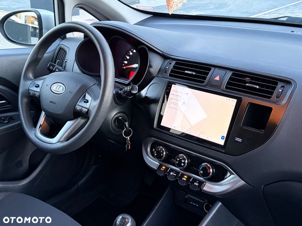 Kia Rio 1.4 Spirit - 8