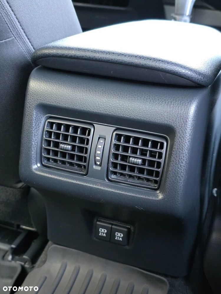 Toyota Camry 2.5 Hybrid Comfort CVT - 22