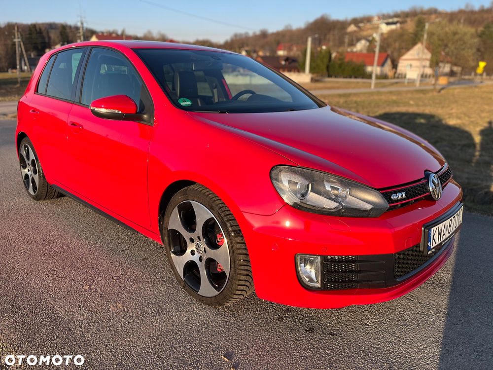 Volkswagen Golf 2.0 GTI - 2