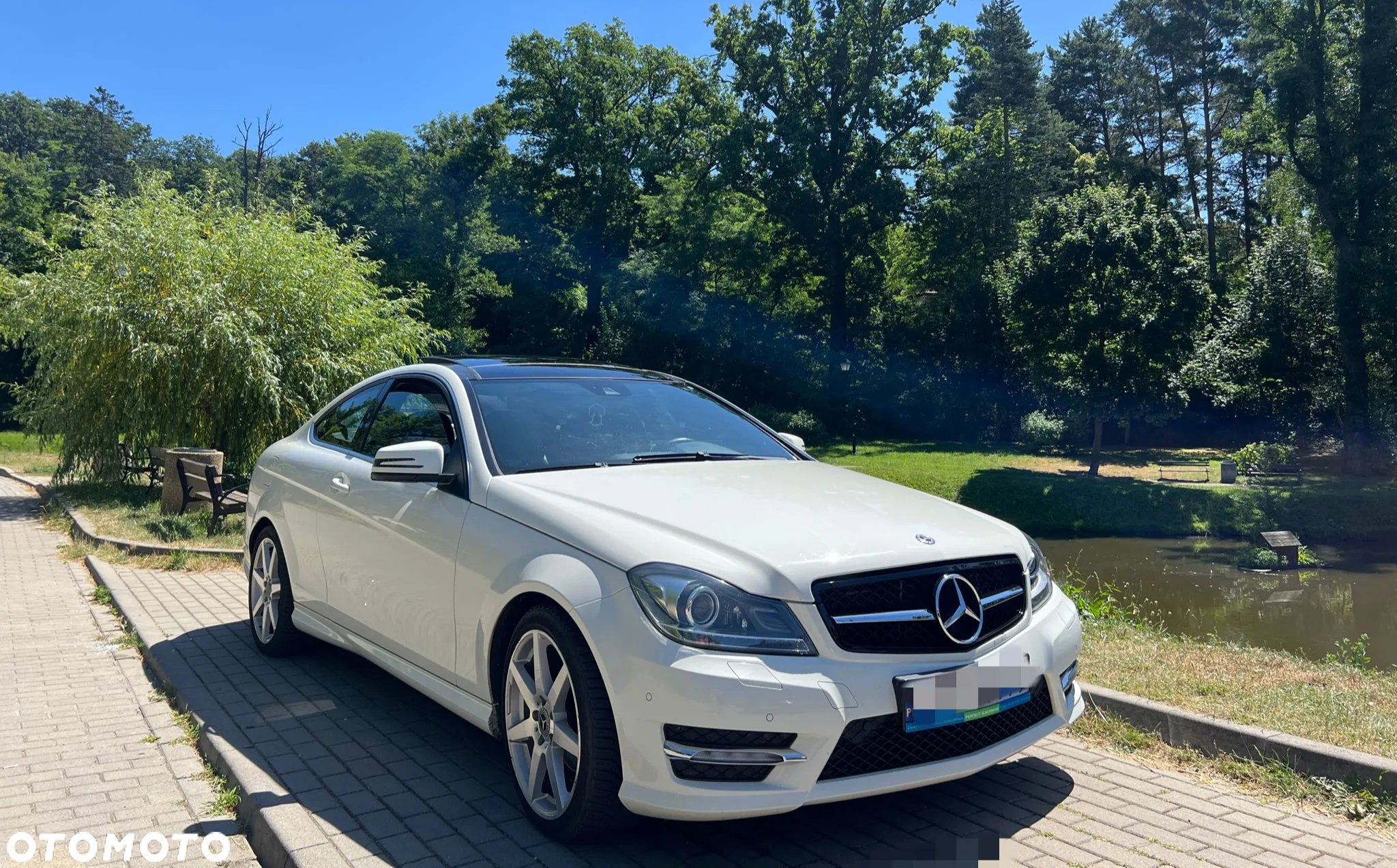 Mercedes-Benz Klasa C 250 Coupe BlueEFFICIENCY 7G-TRONIC Edition 1 - 2