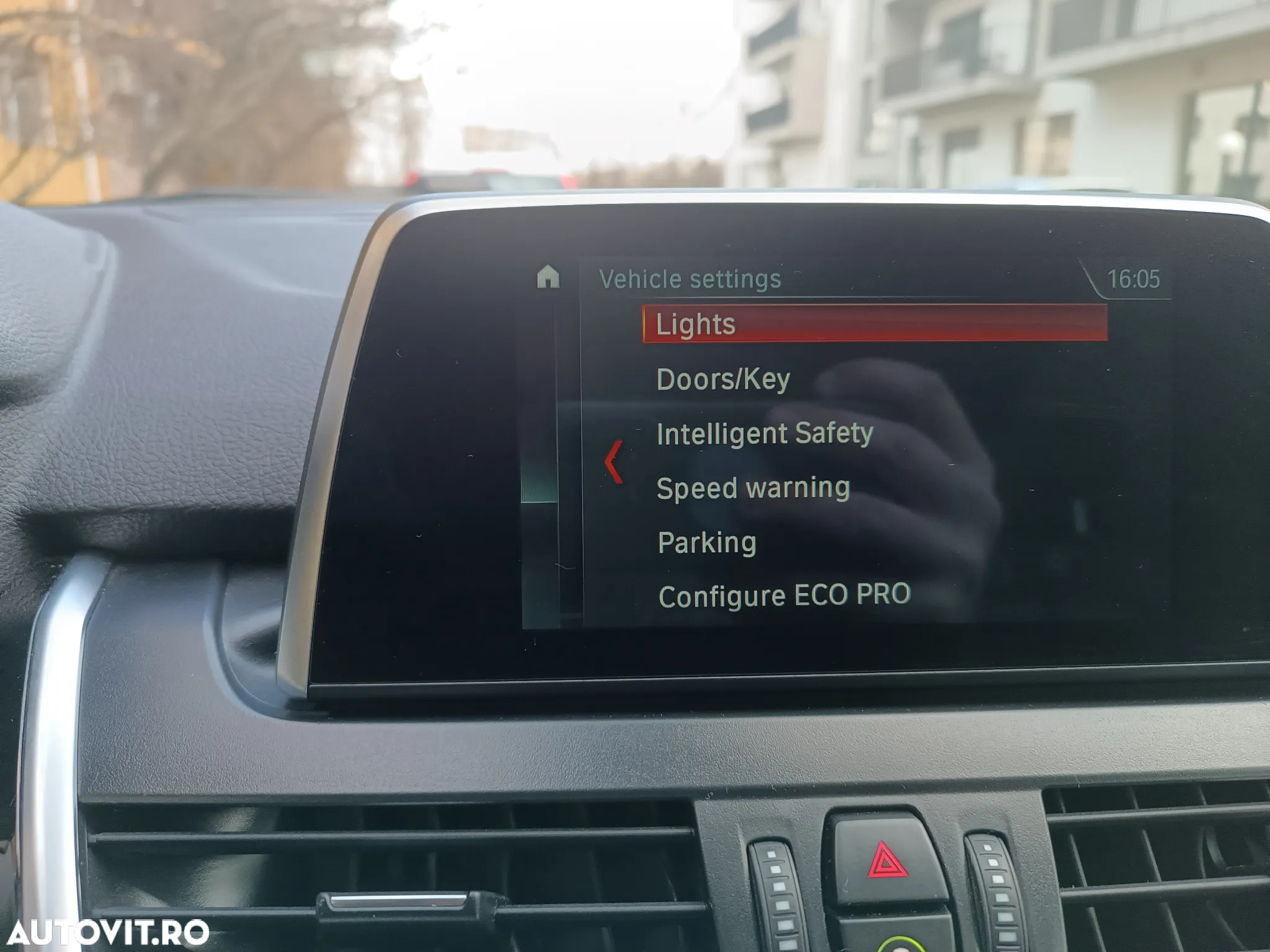 BMW Seria 2 220i AT Luxury Line - 25