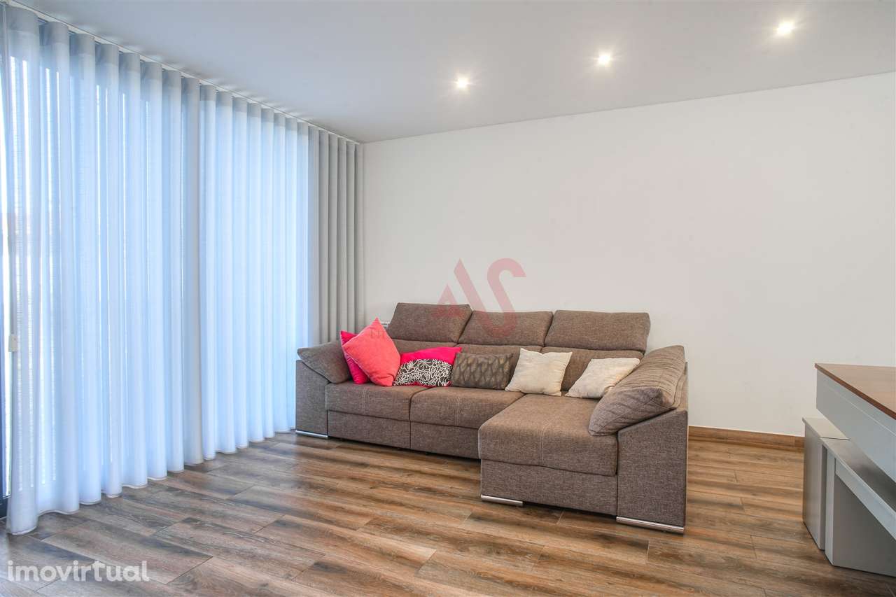 Moradia T5 a 400 metros da praia com Piscina em Aguçadoura – Póvoa de - Grande imagem: 5/35