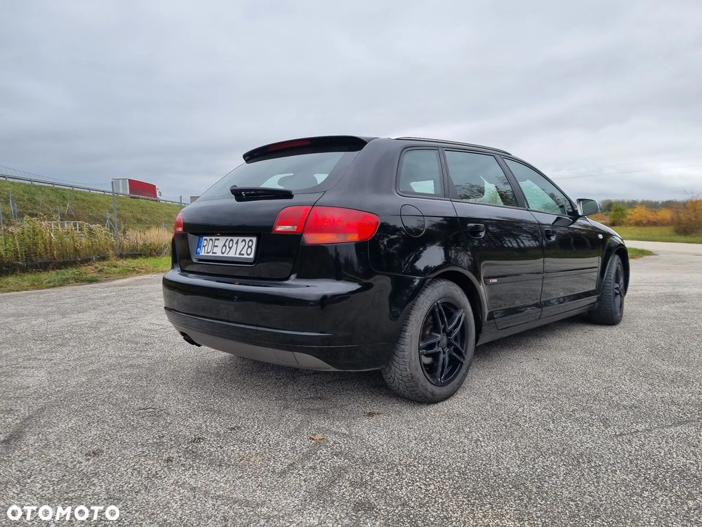 Audi A3 Sportback - 16
