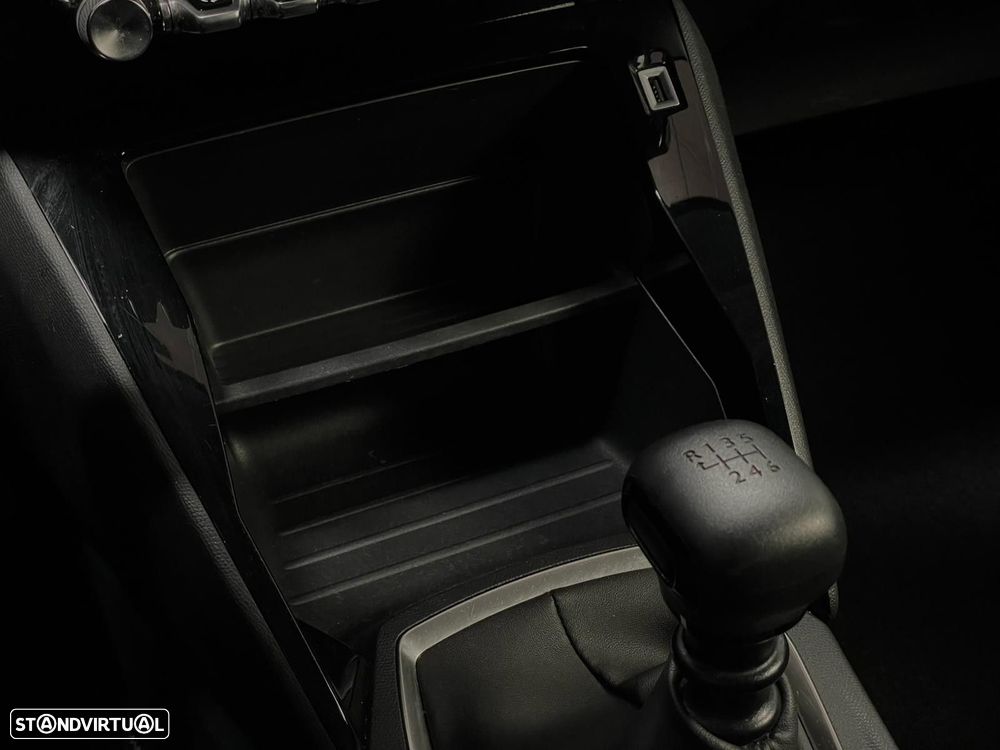 Peugeot 208 1.2 PureTech Active Pack - 23