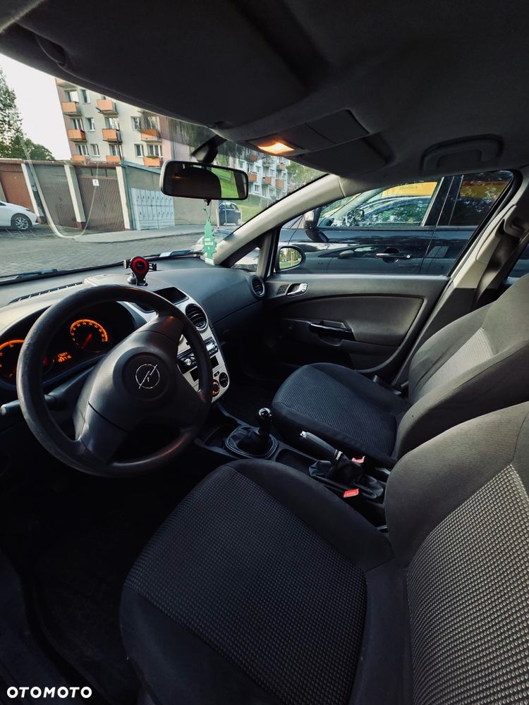Opel Corsa 1.3 CDTI Essentia - 3