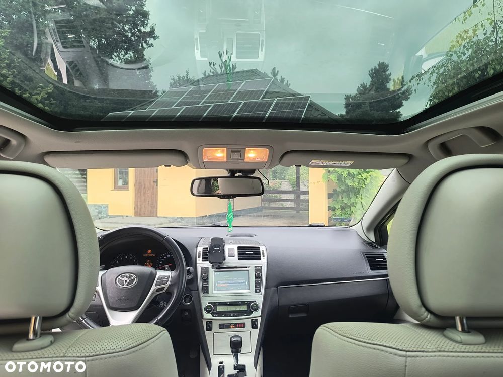Toyota Avensis 2.0 Premium MS - 10