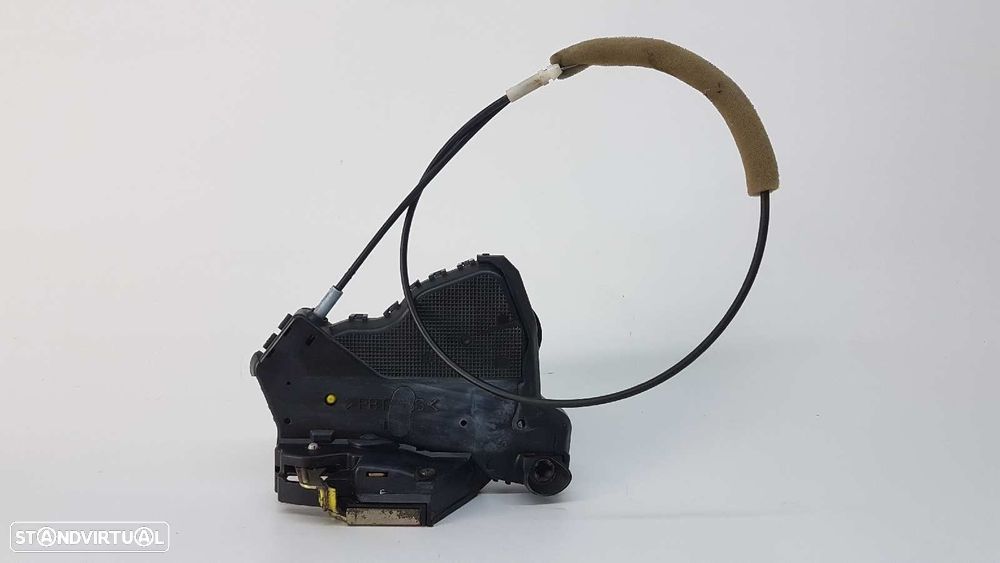 FECHADURA PORTA FRENTE ESQUERDA TOYOTA COROLLA (E12) 2.0 D-4D LINEA LUNA BERLINA - 1