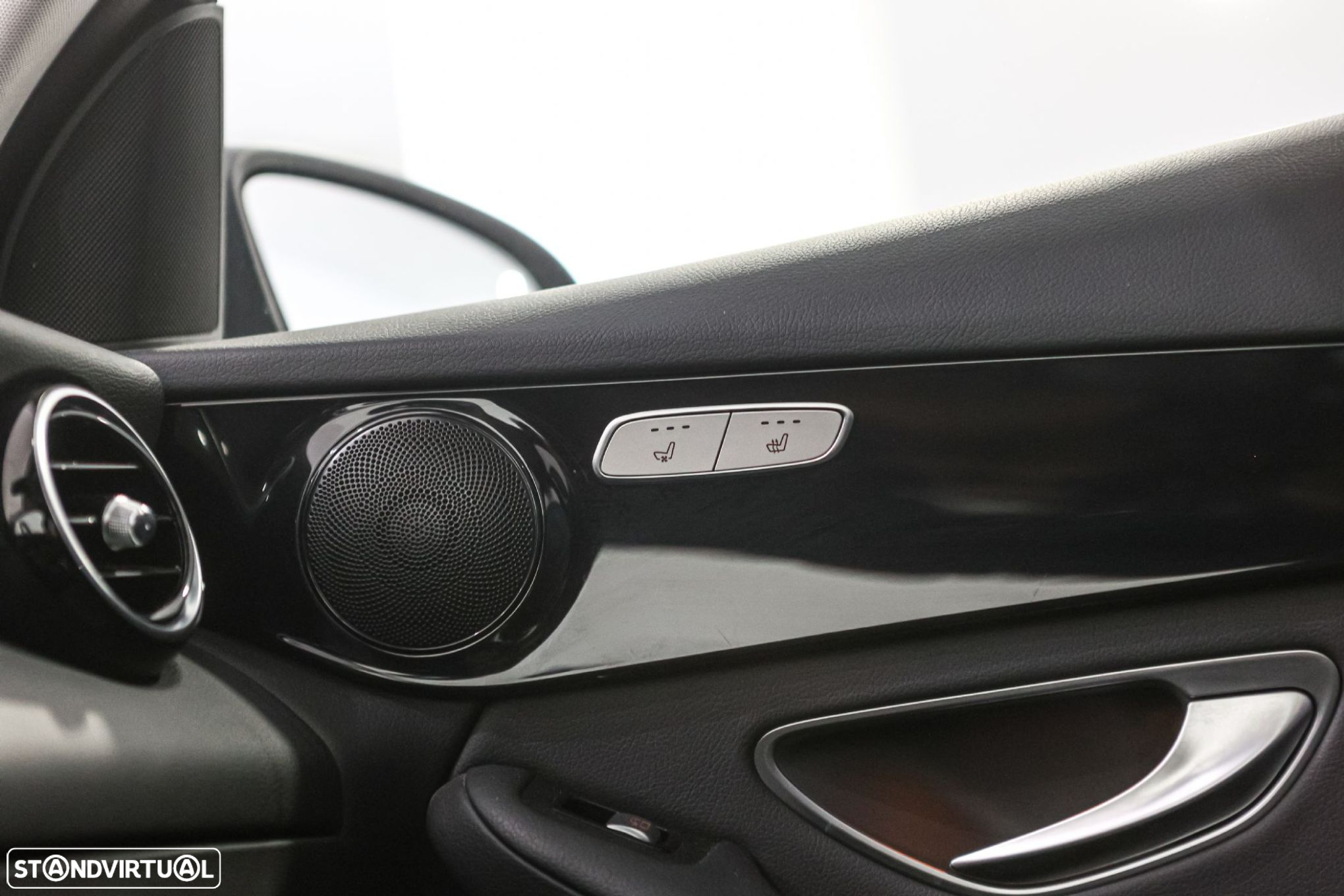 Mercedes-Benz GLC 300 de 4Matic - 31