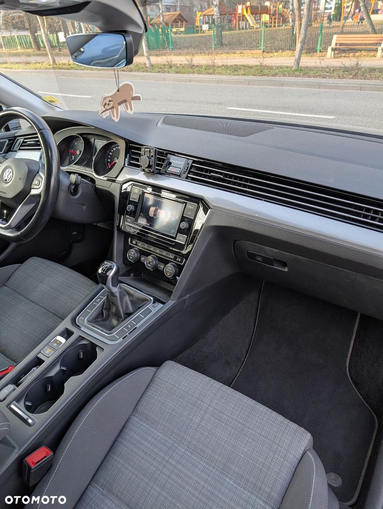 Volkswagen Passat 2.0 TDI EVO Business - 9