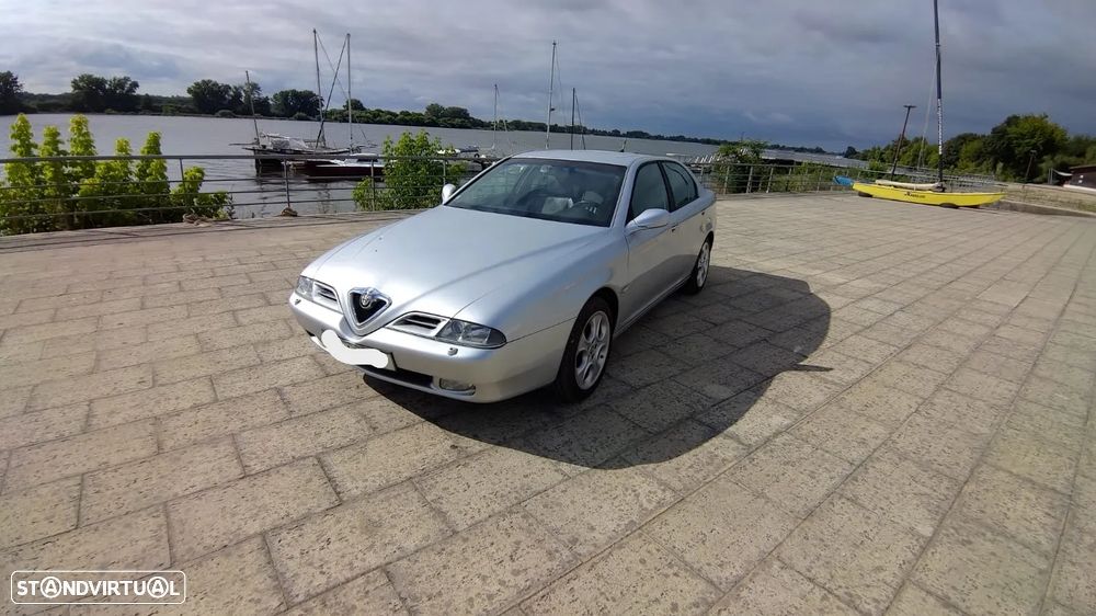 Alfa Romeo 166 2.0 TS - 1