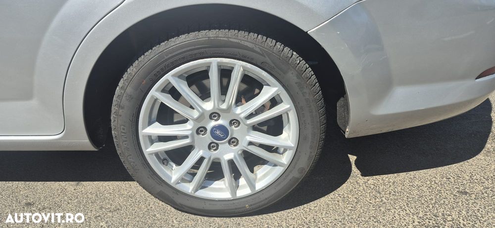 Ford Mondeo - 17