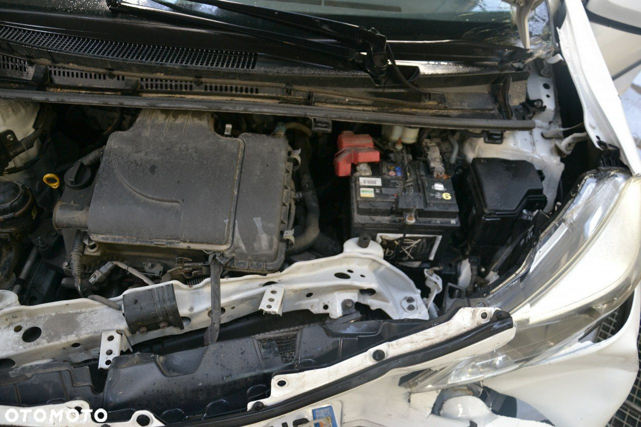 Toyota Yaris - 16