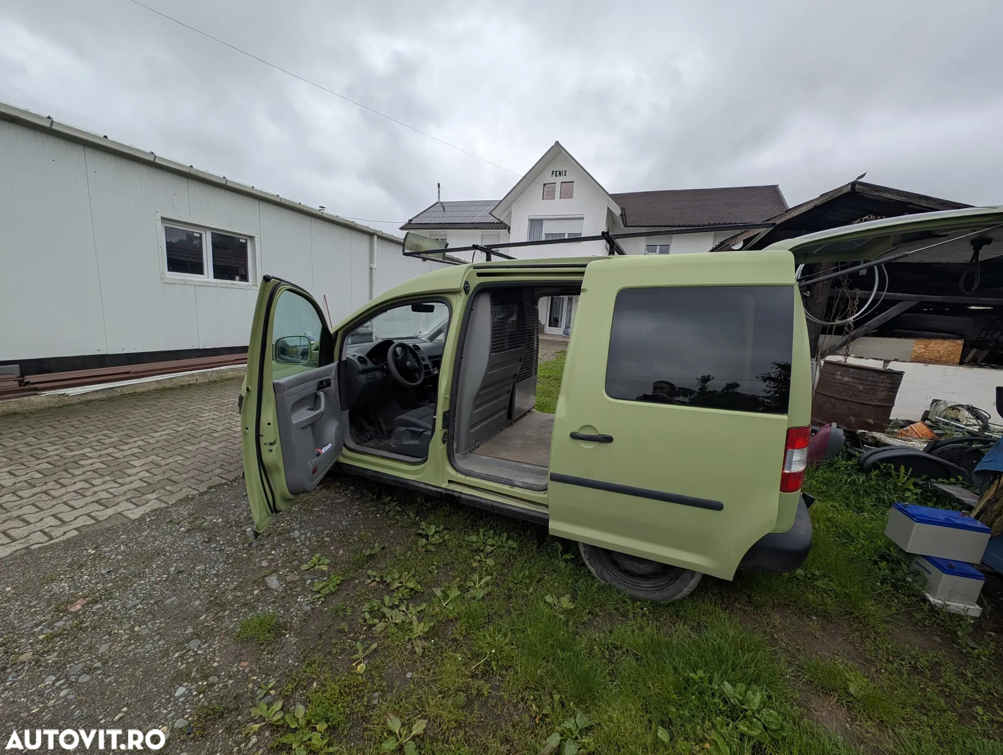 Volkswagen Caddy - 4