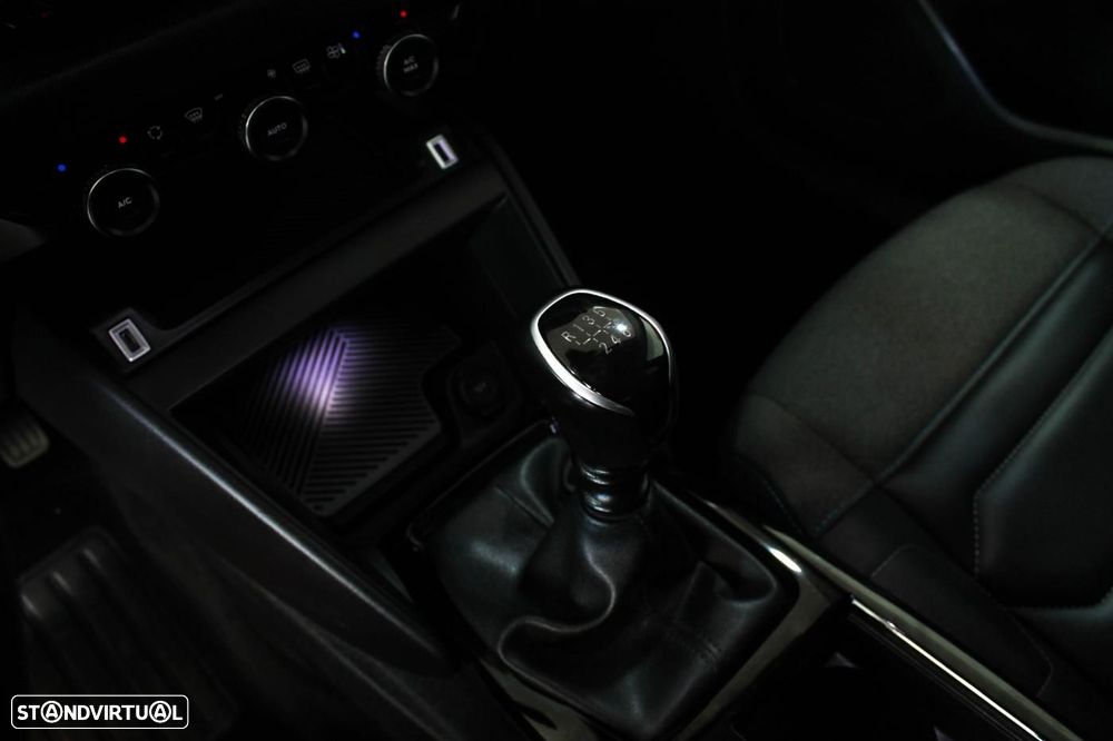 Citroën C4 1.2 PureTech Shine - 15