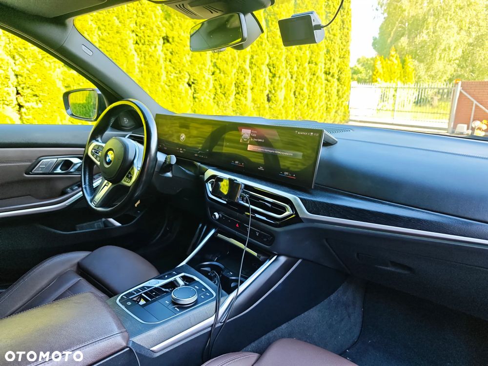 BMW Seria 3 330d xDrive mHEV M Sport sport - 23