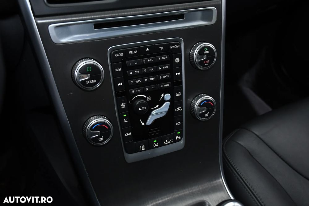 Volvo XC 60 - 33