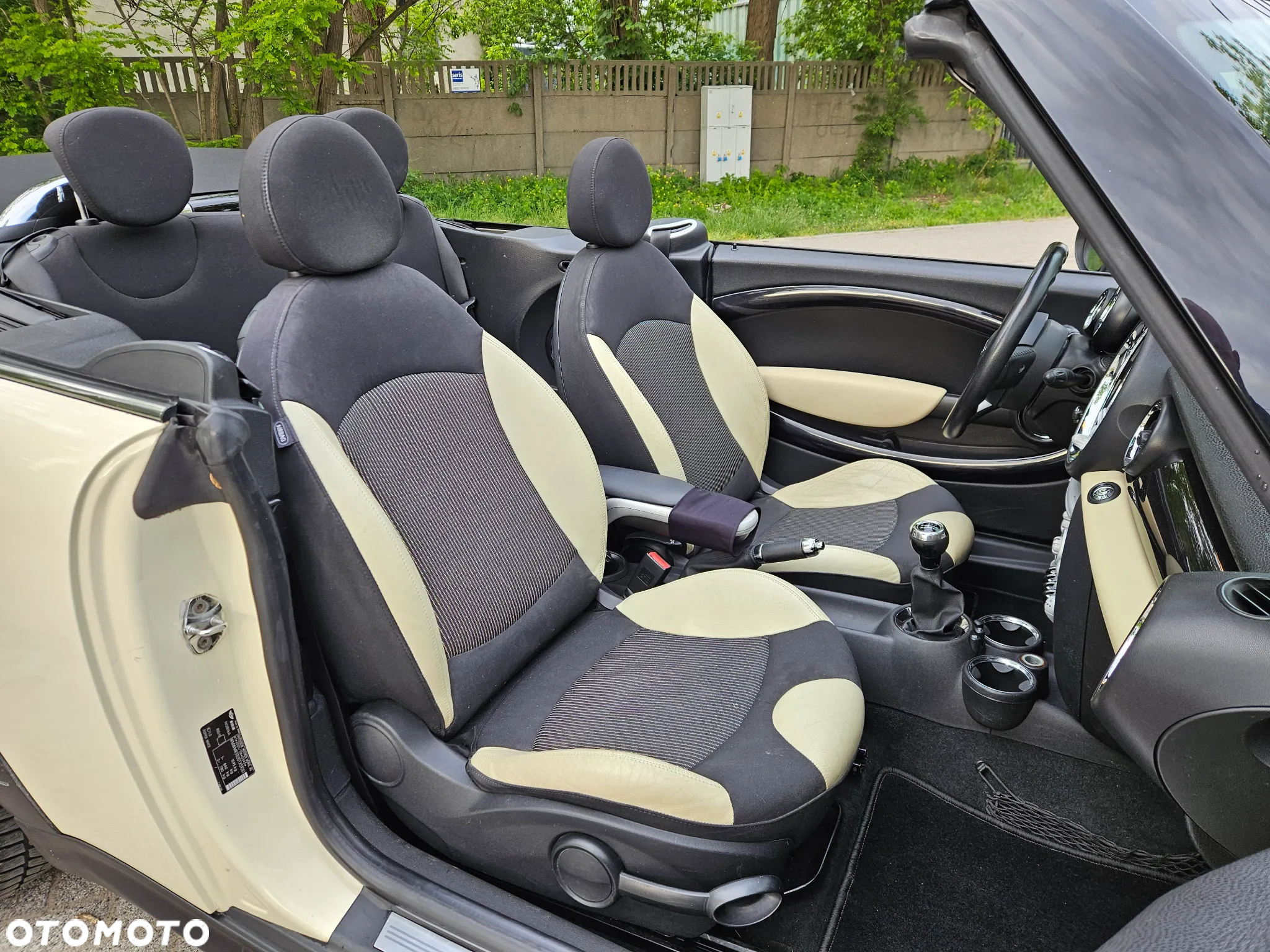 MINI Cooper Cabrio - 9