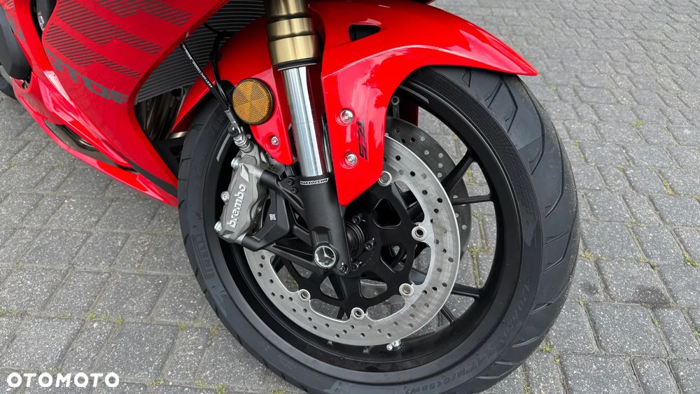 QJMOTOR SRK 800RR - 12