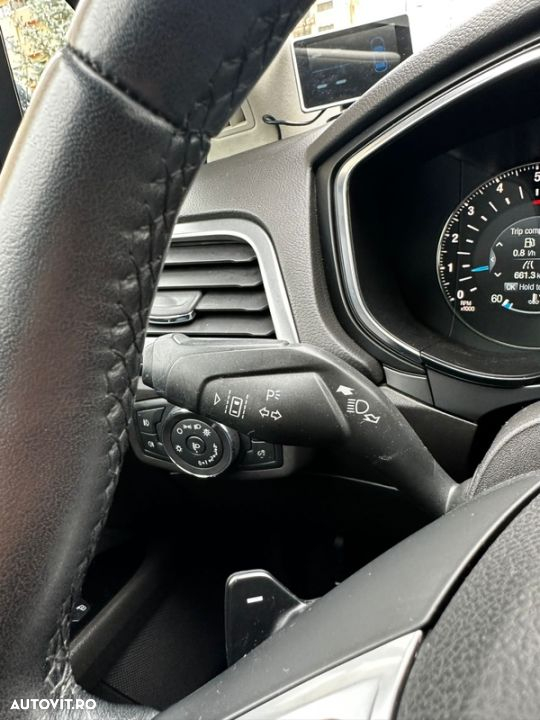 Ford Mondeo 2.0 TDCi Powershift Business - 15