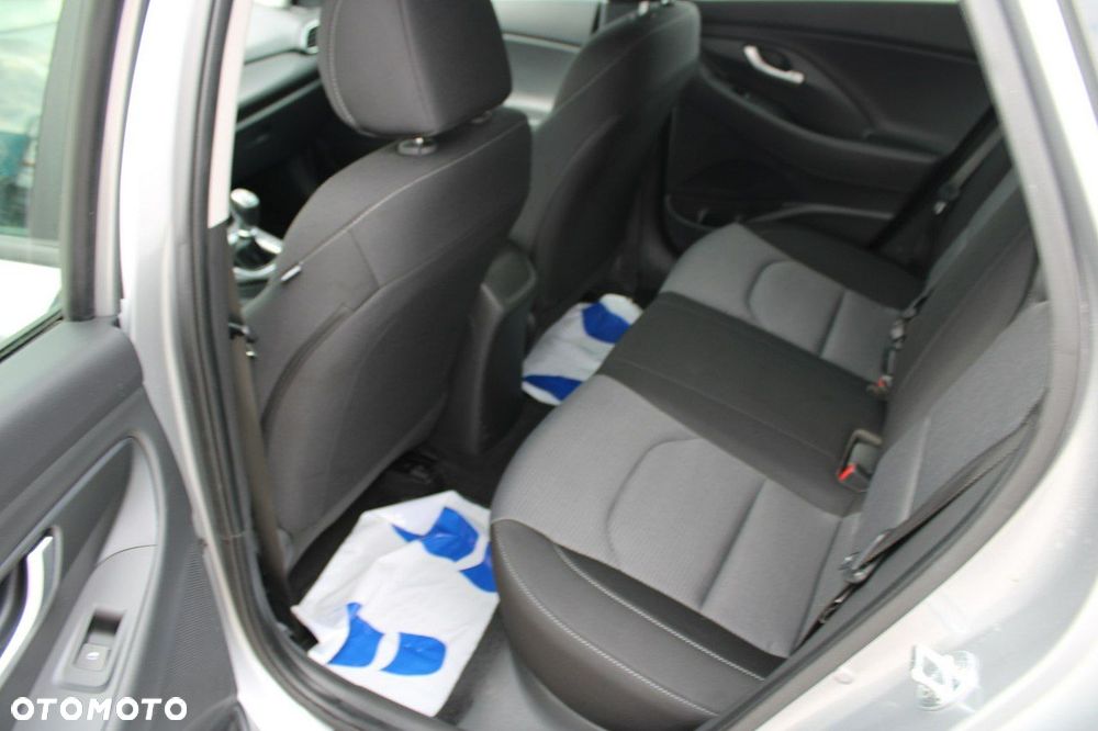 Hyundai i30 - 16