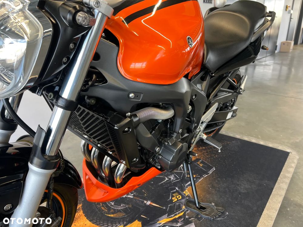 Yamaha FZ6 - 11