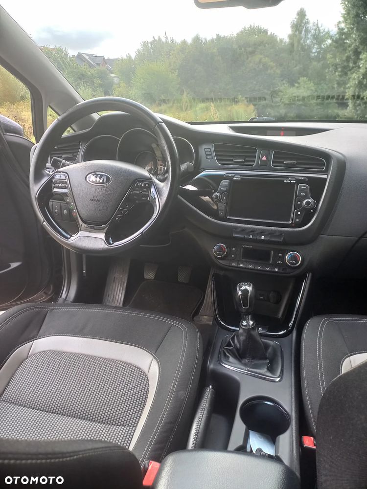 Kia Ceed 1.6 GDI XL - 8
