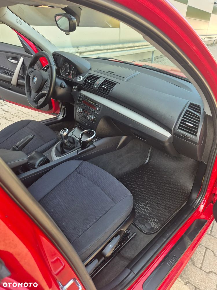 BMW Seria 1 118d - 10