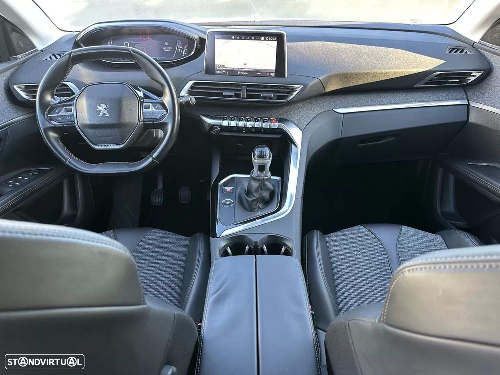 Peugeot 5008 1.2 PureTech Allure Pack - 31