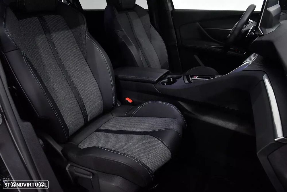 Peugeot 5008 1.2 PureTech Allure Pack EAT8 - 13