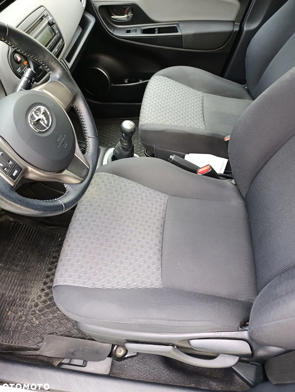 Toyota Yaris - 5