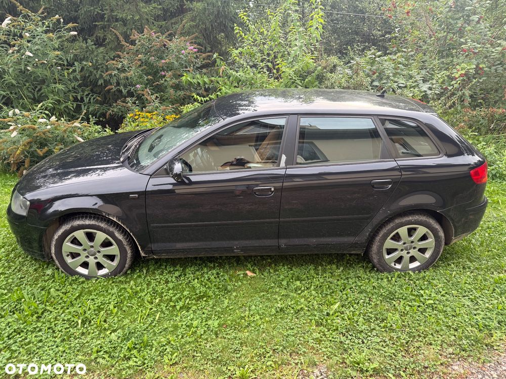Audi A3 Sportback 2.0 TDI DPF Quattro Ambiente - 4