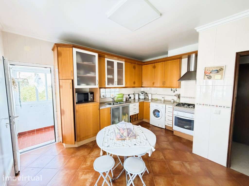 Apartamento T3 em Mafra | Excelente Localização e Vista Desafogada - Grande imagem: 2/24