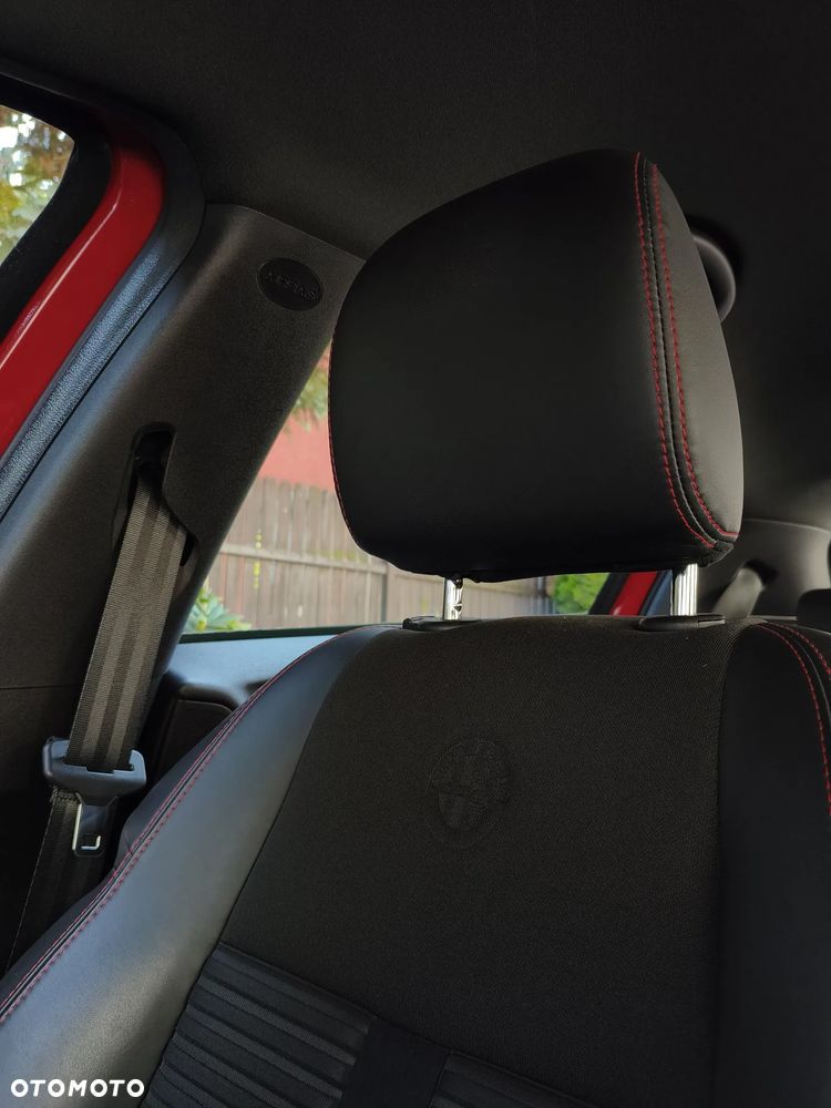 Alfa Romeo Giulietta 2.0 JTDM Distinctive - 33